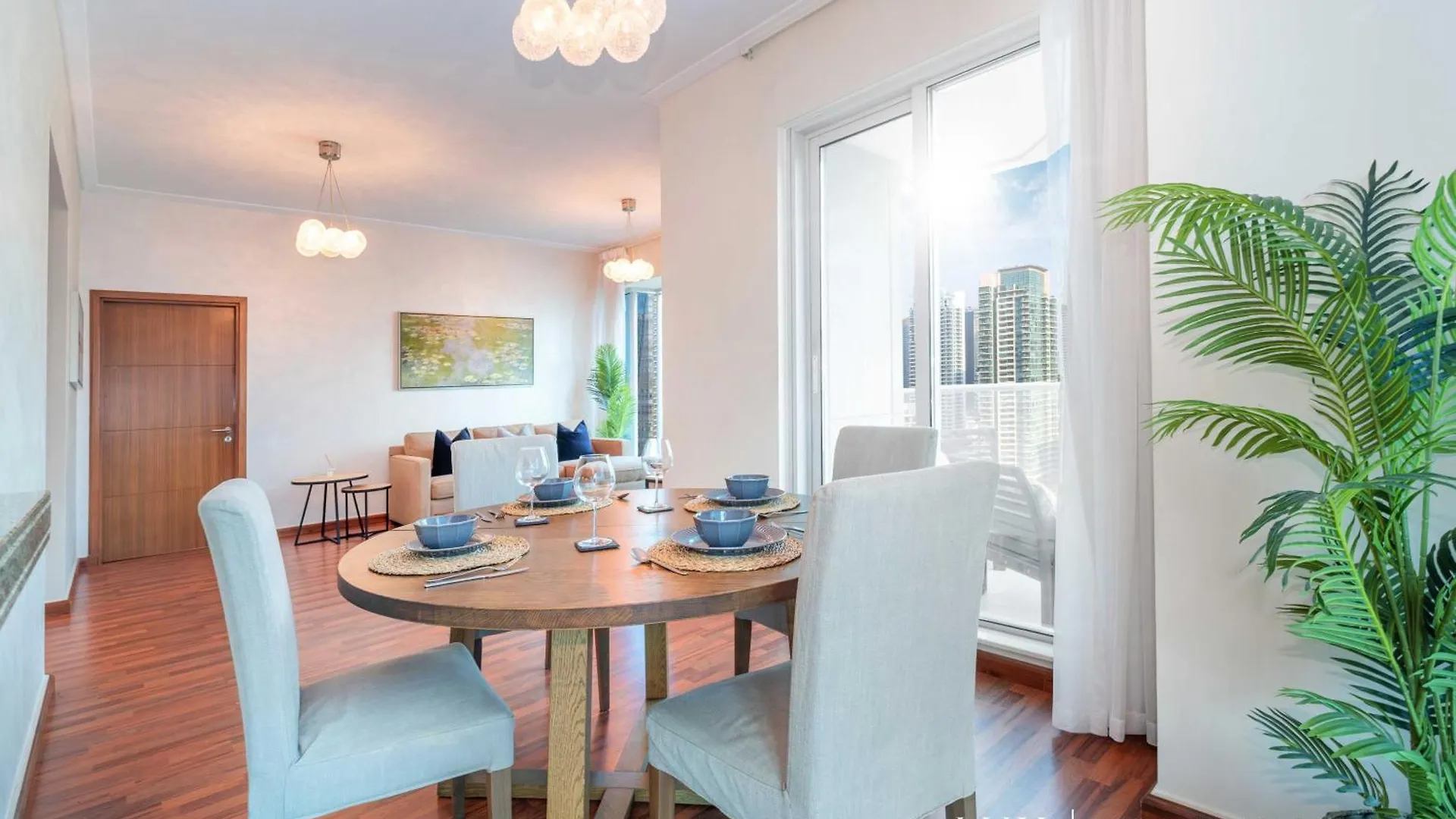 Lux - The Scenic Space Marina View Suite Dubai